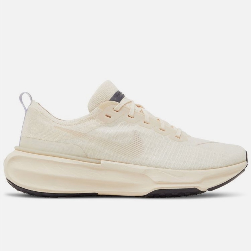 Nike Men's Cream Athletic Shoes - Picture 5 of 9